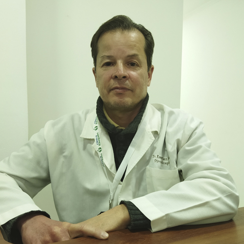 Ramón Báez - Otorrinolaringólogo